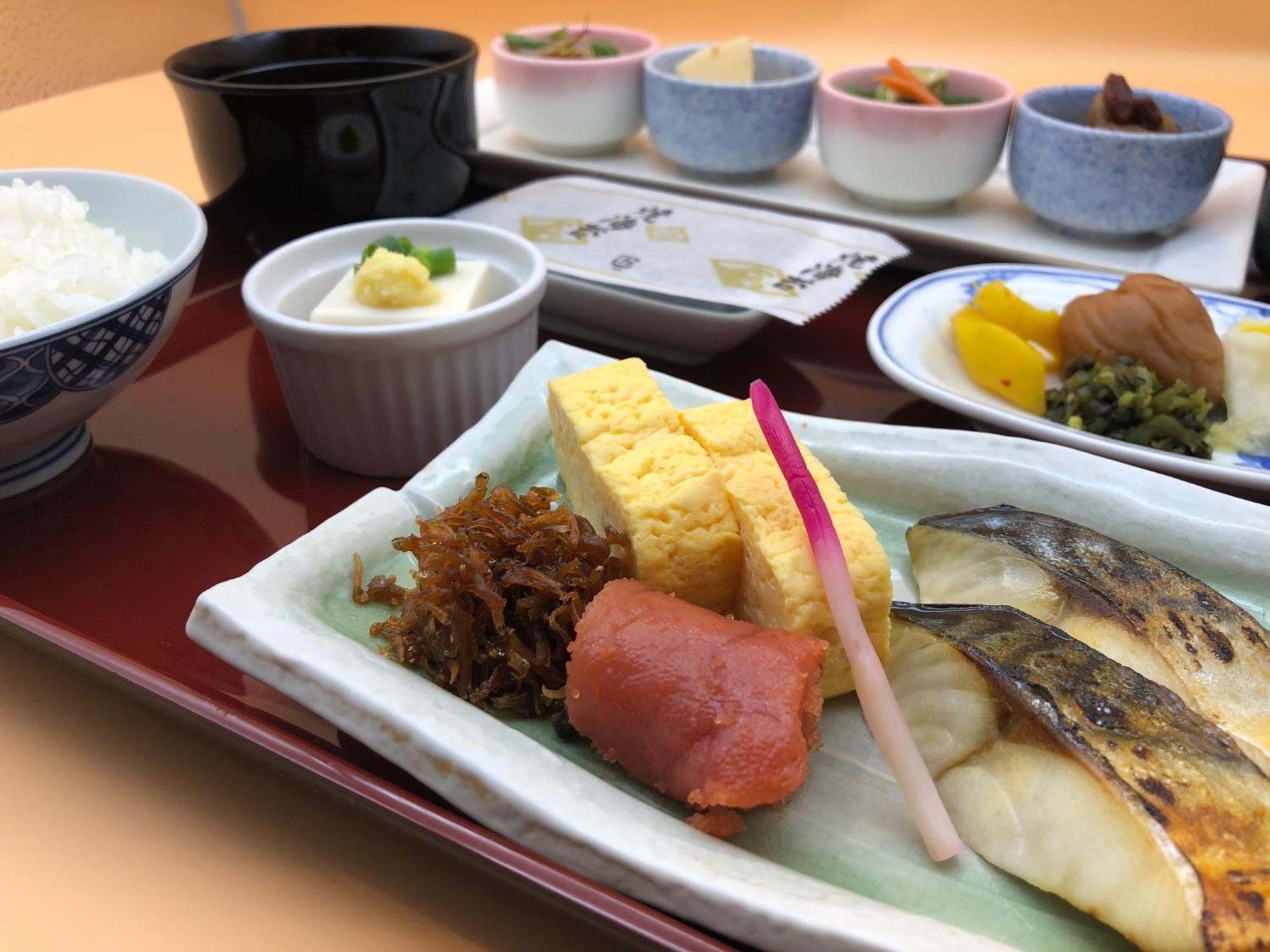 Hotel New Otani Osaca Exterior foto A Japanese breakfast